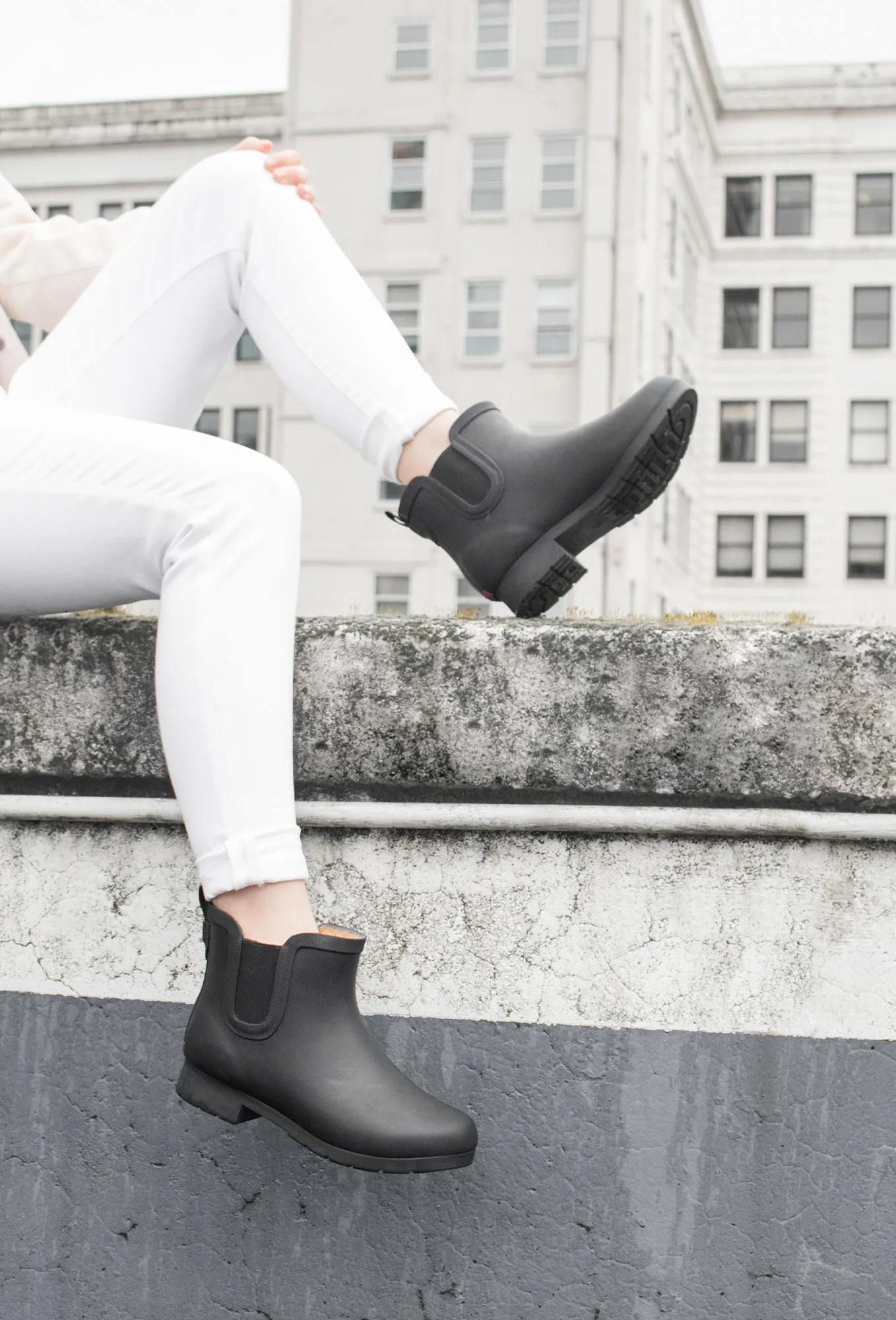 DELRIDGE CHELSEA RAIN BOOT - BLACK