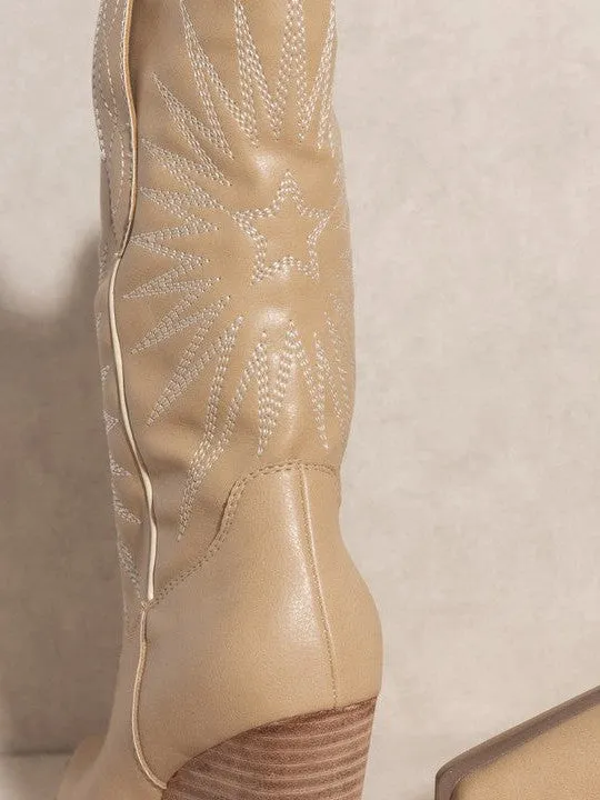 OASIS SOCIETY Looks Good with Everything - Emersyn Starburst Embroidery Boots